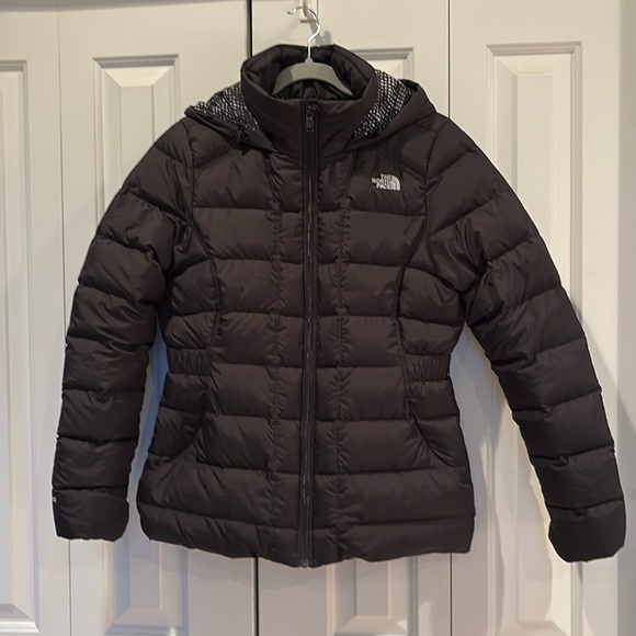 The North Face Jackets & Blazers - North Face 550 jacket. Size Medium.
